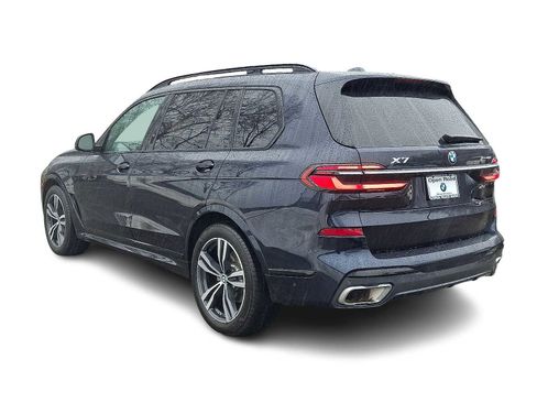 Used 2023 BMW X7 xDrive40i w/ M Sport Package image 4