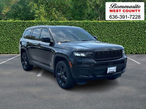 Used 2025 Jeep Grand Cherokee L Altitude AWD/4WD image 1