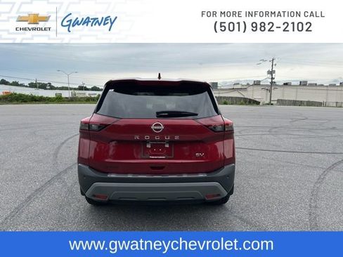 Used 2023 Nissan Rogue SV FWD image 6