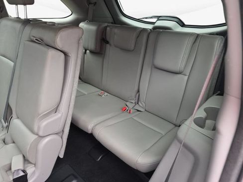 Used 2017 Toyota Highlander XLE FWD image 40