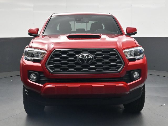 Used 2022 Toyota Tacoma TRD Sport AWD/4WD image 7