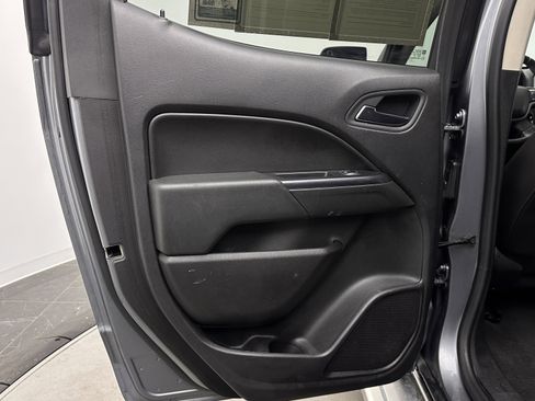 Used 2021 Chevrolet Colorado LT image 25