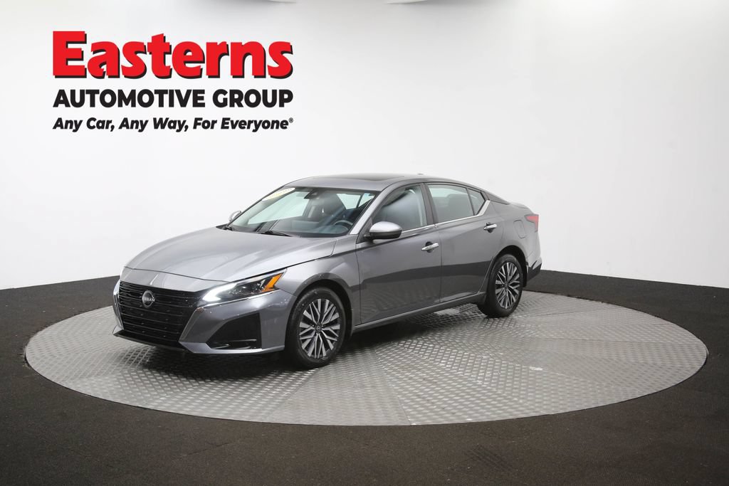 Used 2023 Nissan Altima 2.5 SV w/ SV Premium Package AWD/4WD image 58