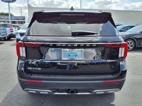 New 2026 Ford Explorer Active w/ Active Comfort Package RWD image 3