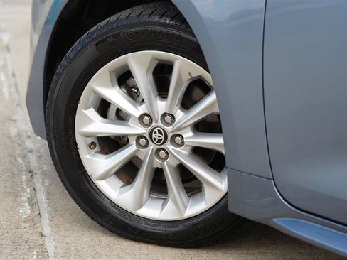 Used 2022 Toyota Corolla XLE FWD image 20