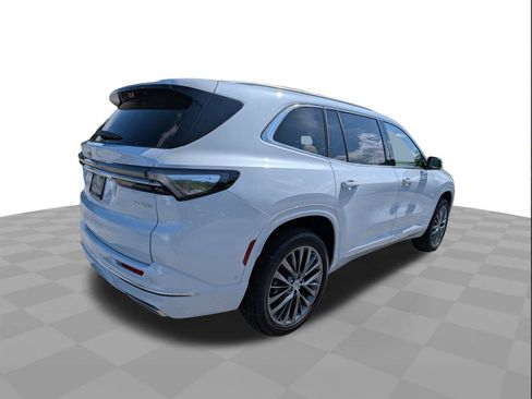 New 2026 Buick Enclave Avenir w/ Super Cruise Package FWD image 4