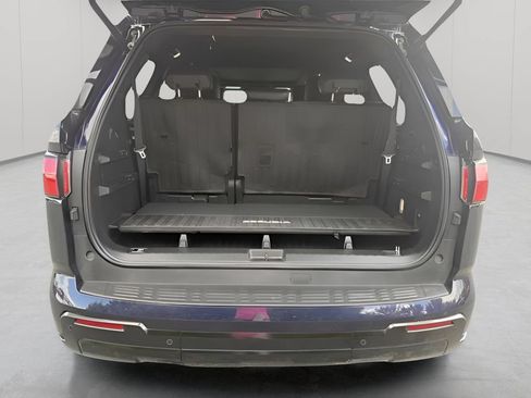 Used 2023 Toyota Sequoia Platinum AWD/4WD image 35