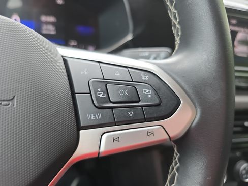 Used 2024 Volkswagen Taos S AWD/4WD image 17