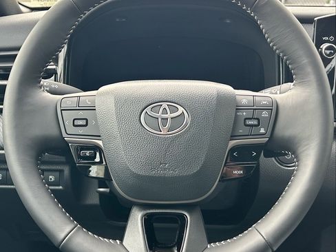 New 2026 Toyota Camry Hybrid image 20