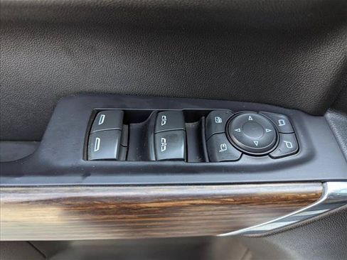 Used 2020 Chevrolet Silverado 1500 High Country RWD image 10