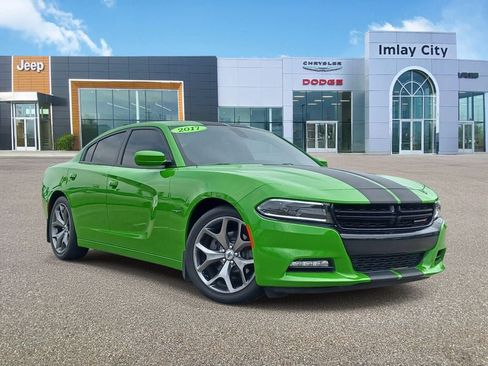 Used 2017 Dodge Charger R/T w/ Plus Group RWD image 1