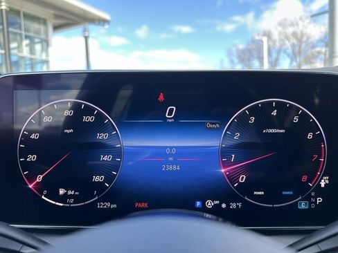 Certified 2024 Mercedes-Benz GLC 300 4MATIC image 18