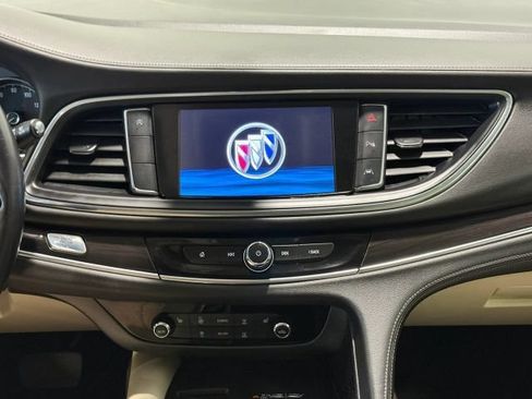 Used 2024 Buick Enclave Essence FWD image 21