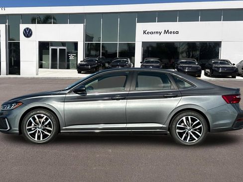New 2026 Volkswagen Jetta SE FWD image 7