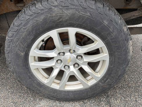 Used 2019 Chevrolet Silverado 1500 LT w/ All-Star Edition image 9