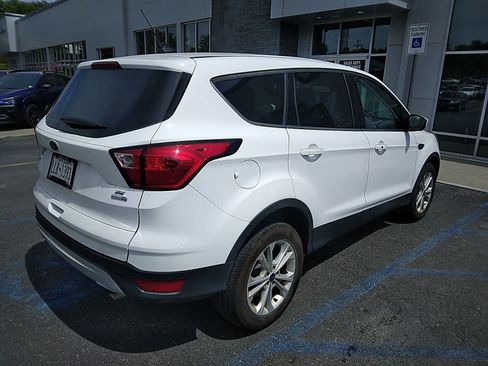 Used 2019 Ford Escape SE AWD/4WD image 3