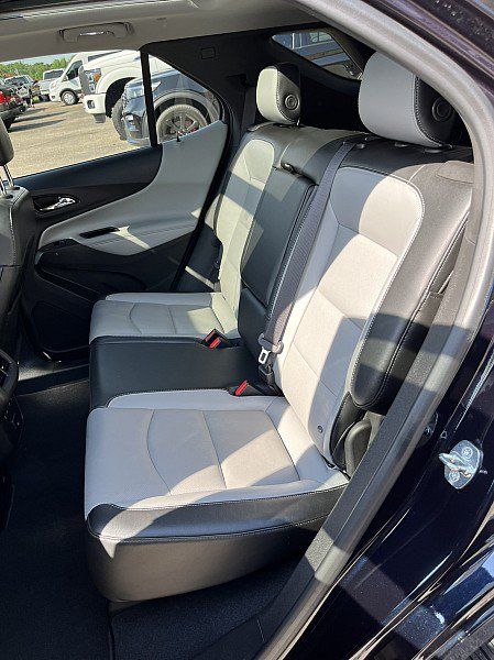 Used 2020 Chevrolet Equinox Premier FWD image 15
