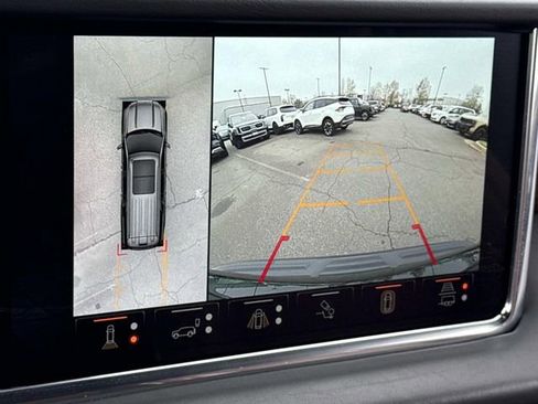 Used 2023 GMC Yukon XL Denali Ultimate image 21