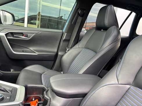 Used 2023 Toyota RAV4 XSE AWD/4WD image 13