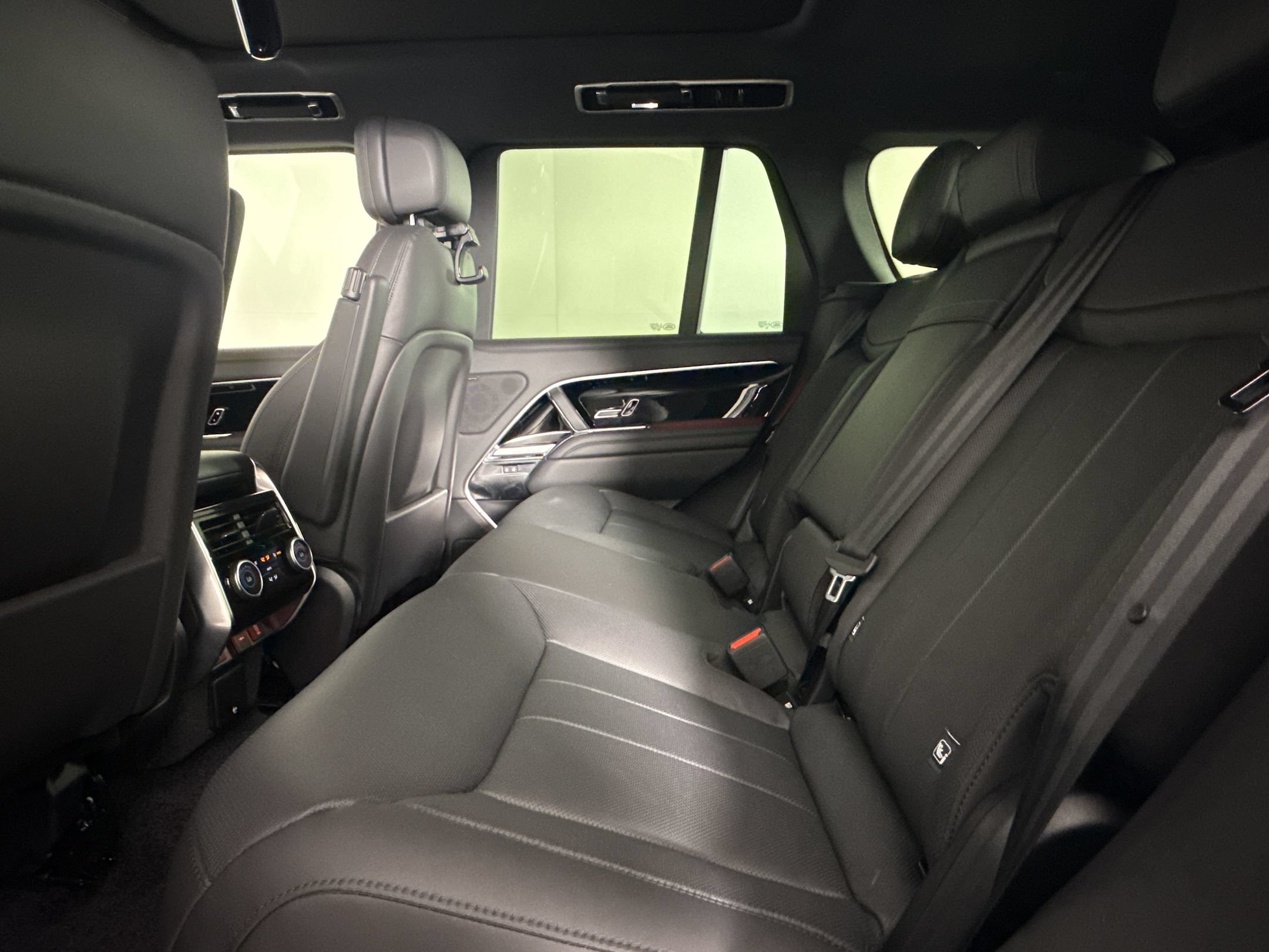 New 2026 Land Rover Range Rover SE AWD/4WD image 22
