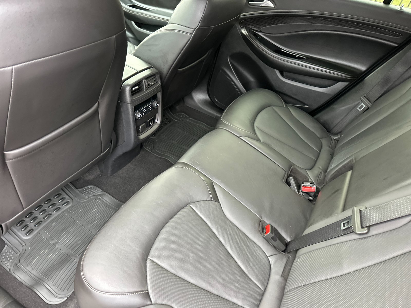 Used 2018 Buick Envision Premium AWD/4WD image 12