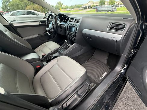 Used 2016 Volkswagen Jetta SEL Premium FWD image 12
