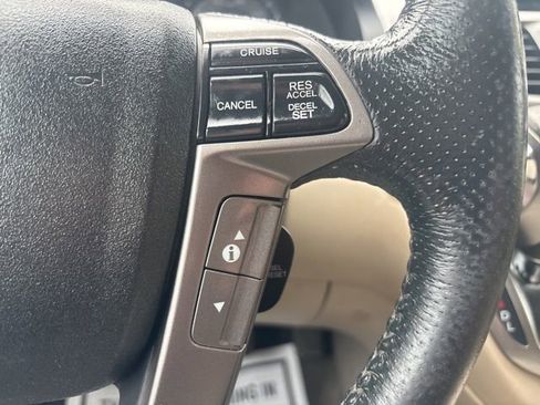 Used 2015 Honda Odyssey Touring Elite image 50