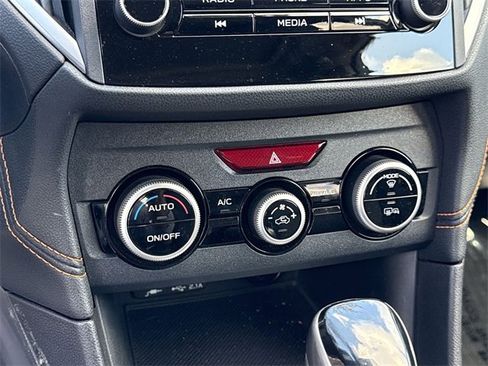 Used 2021 Subaru Crosstrek 2.0i Premium w/ Moonroof Package image 19