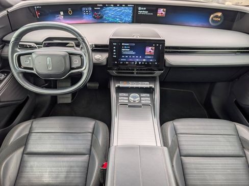 Used 2024 Lincoln Nautilus Reserve w/ Jet Appearance Package (87T) image 5