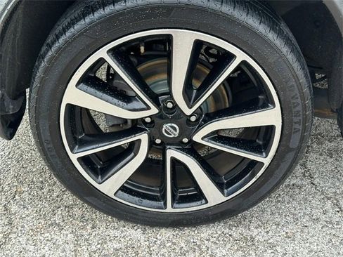 Used 2019 Nissan Rogue Sport SL image 7