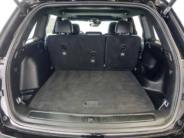 Used 2023 Jeep Grand Cherokee Altitude AWD/4WD image 28