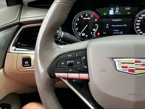 Used 2020 Cadillac XT6 Premium Luxury AWD/4WD image 26