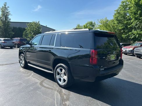 Used 2019 Chevrolet Suburban LS w/ All-Season Package AWD/4WD image 5