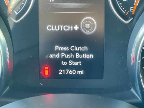 Used 2021 Jeep Wrangler Sport image 28