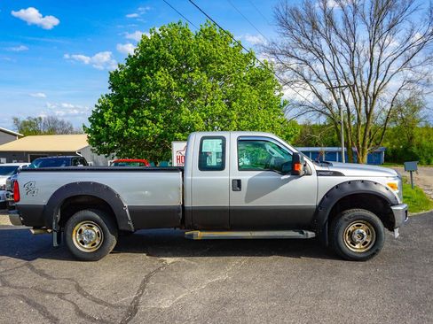 Used 2012 Ford F250 XL w/ PWR Equipment Group AWD/4WD image 2