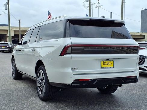 New 2026 Lincoln Navigator L Black Label AWD/4WD image 6