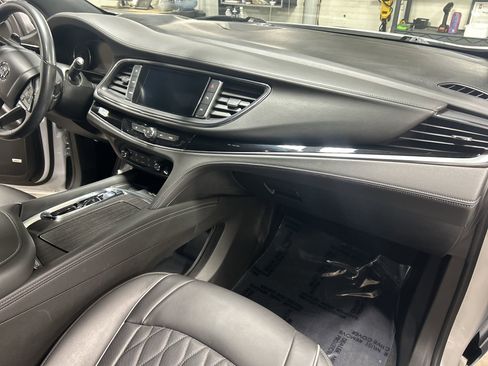 Certified 2023 Buick Enclave Avenir w/ Avenir Technology Package image 31