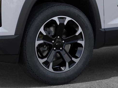 New 2026 Chevrolet Equinox LT w/ Convenience Package II AWD/4WD image 9