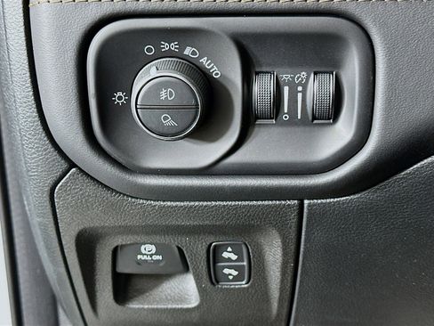 Used 2022 RAM 1500 Limited image 17