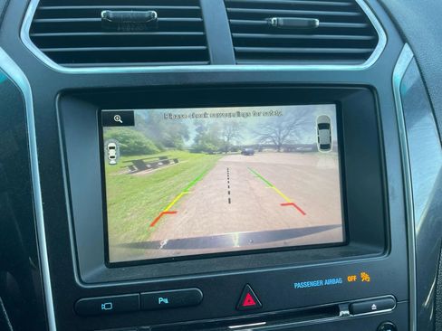 Used 2016 Ford Explorer Limited image 11