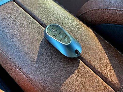 Certified 2025 Mercedes-Benz C 300 4MATIC Sedan image 39