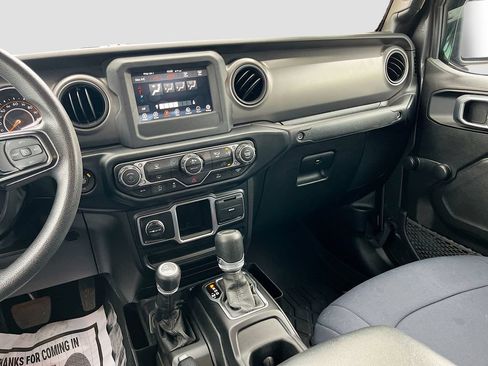 Used 2023 Jeep Gladiator Sport AWD/4WD image 21