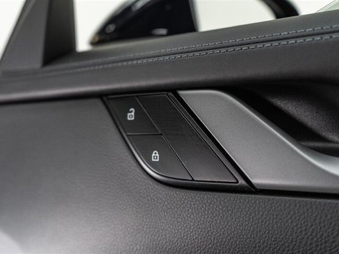 Used 2024 Porsche 911 Carrera RWD image 58