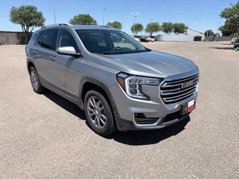 Used 2023 GMC Terrain SLT AWD/4WD image 4