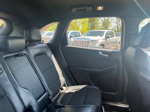 Used 2023 Ford Escape ST-Line AWD/4WD image 37
