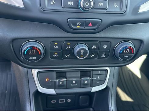 Certified 2022 GMC Terrain SLE w/ Driver Convenience Package image 26