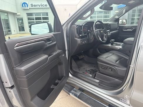 Used 2024 Chevrolet Silverado 1500 LTZ w/ LTZ Convenience Package II AWD/4WD image 11