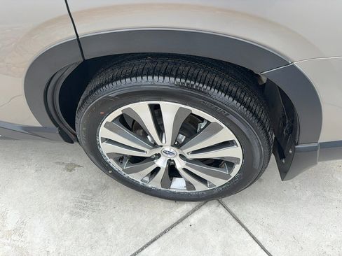 Used 2020 Subaru Ascent Limited w/ Technology Package image 10