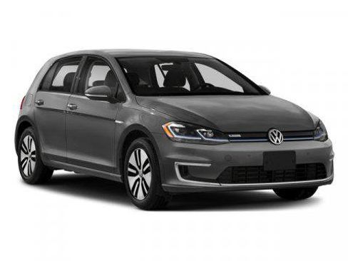 Used 2017 Volkswagen e-Golf SE image 6