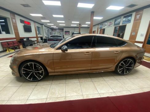 Used 2017 Audi RS 7 Performance w/ Driver Assistance Package image 2